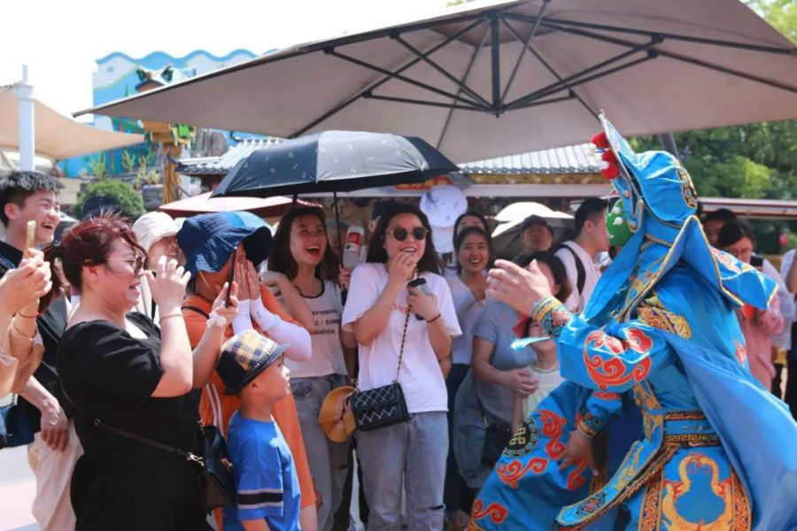 tupian2-wuhufangtedongfangshenhuabianlianbiaoyan.jpg