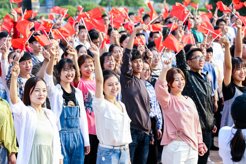 青年代表2.jpg