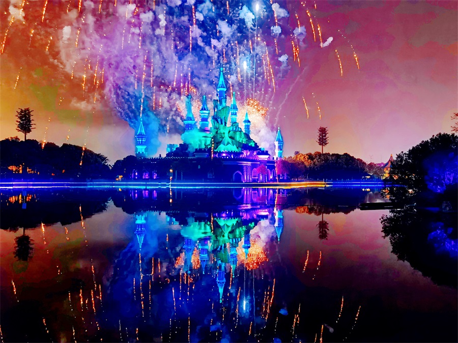 芜湖方特梦幻王国烟花秀(1).jpg